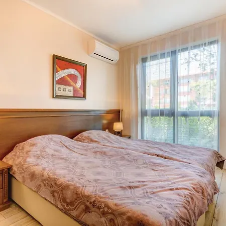 Three-bedroom In Appartement *